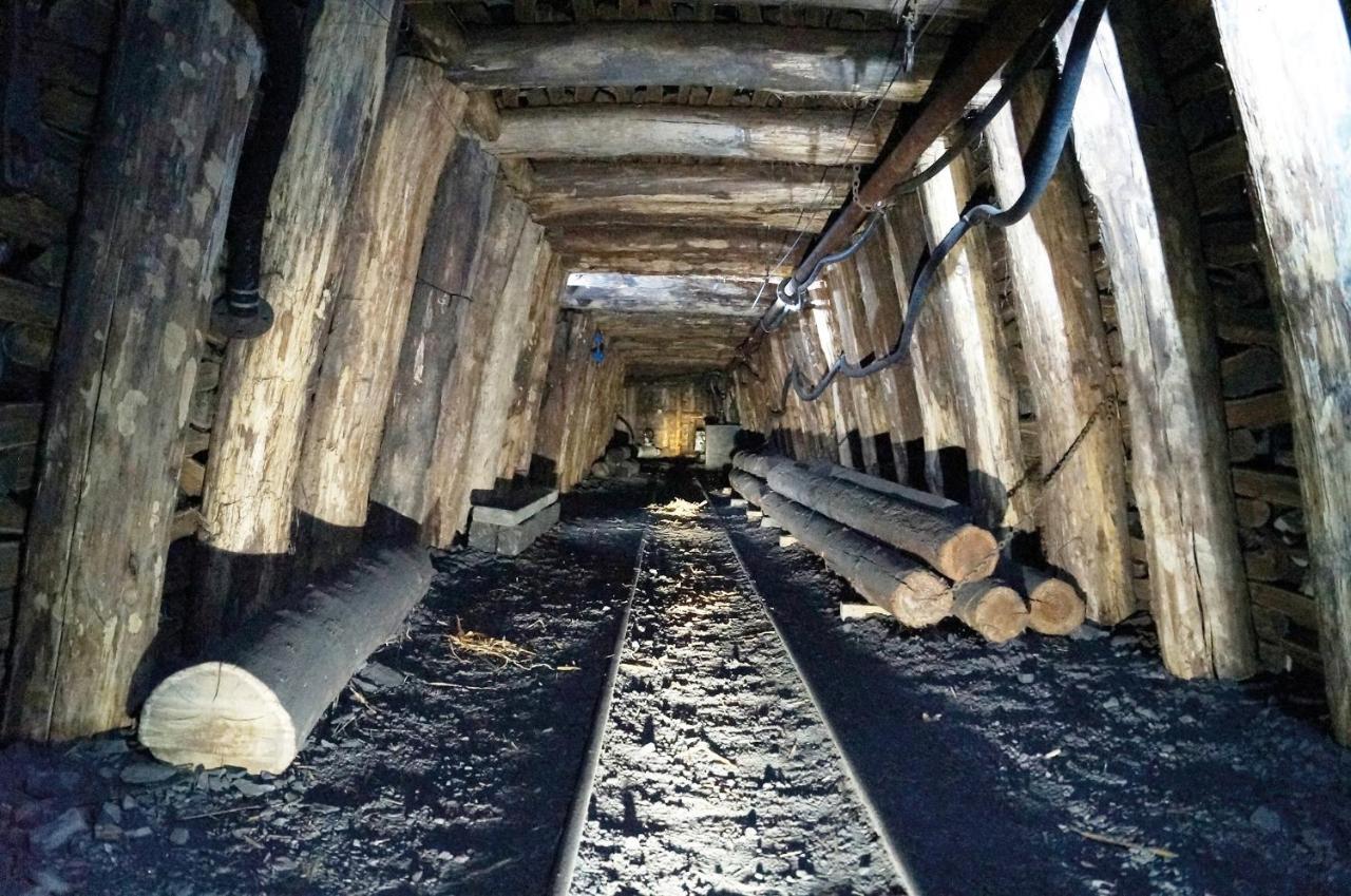 La Machine Sous Toit Lägenhet Exteriör bild
